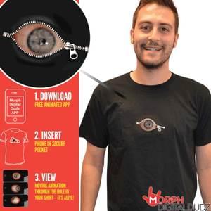 MOVING EYE PEEKING ZIPPER T-SHIRT MEDIUM